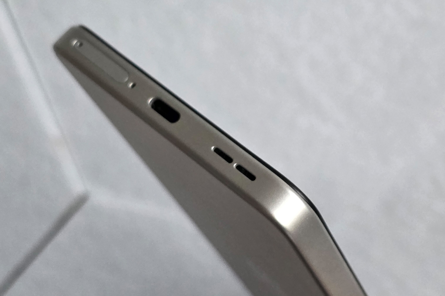 OnePlus Nord CE5 review speaker