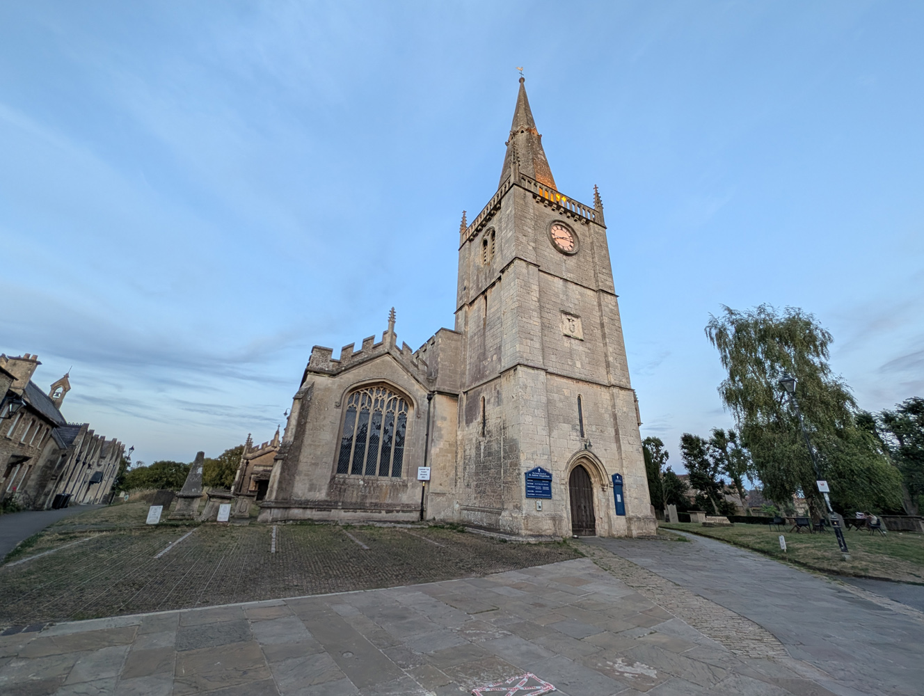 Pixel 10 Pro XL camera samples low light church ultrawide