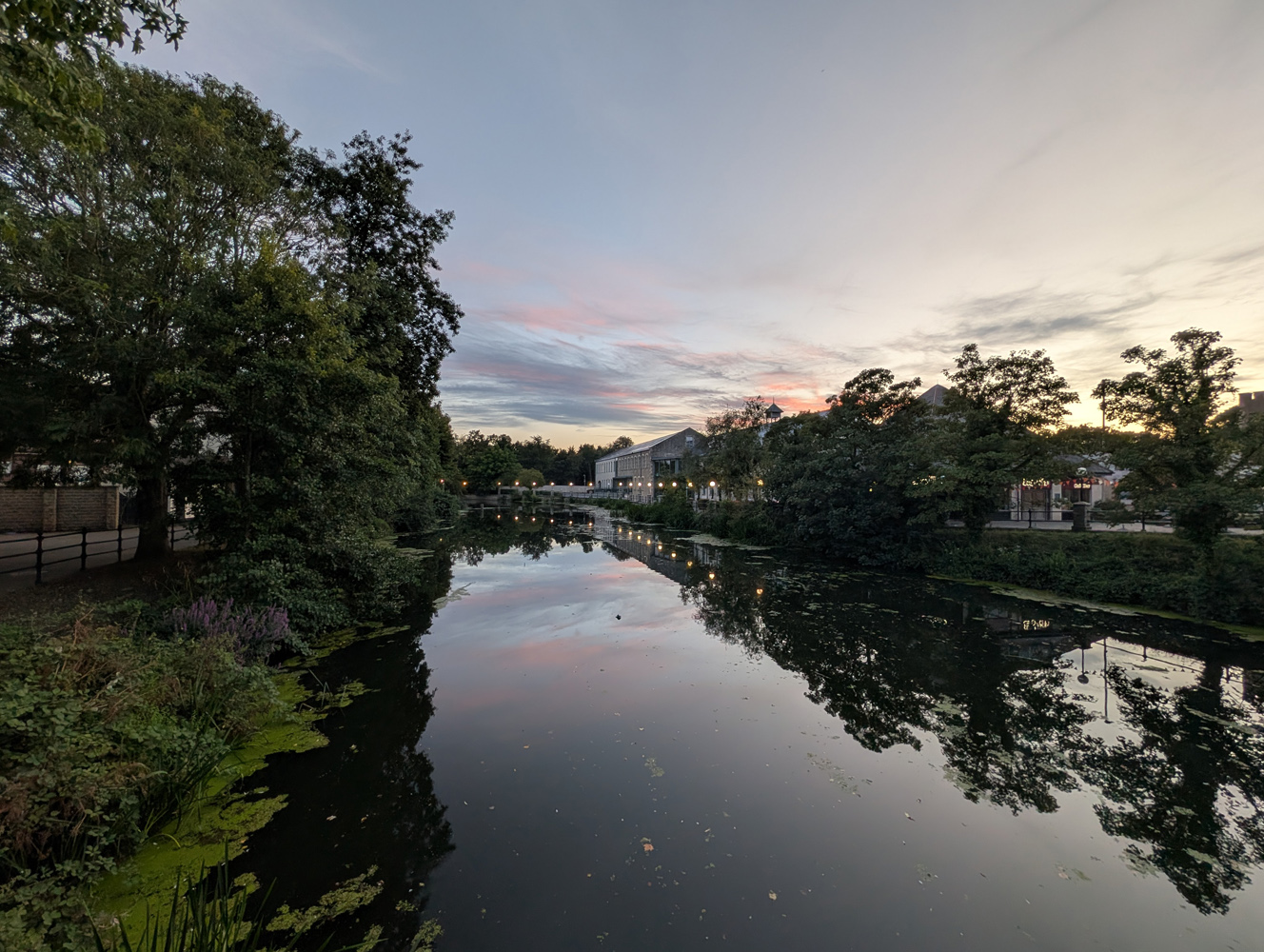 Pixel 10 Pro XL camera samples low light river ultrawide