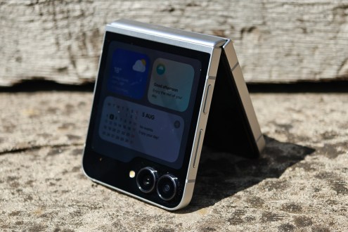 The Samsung Galaxy Z Flip 7 FE is the clamshell we really didn’t need