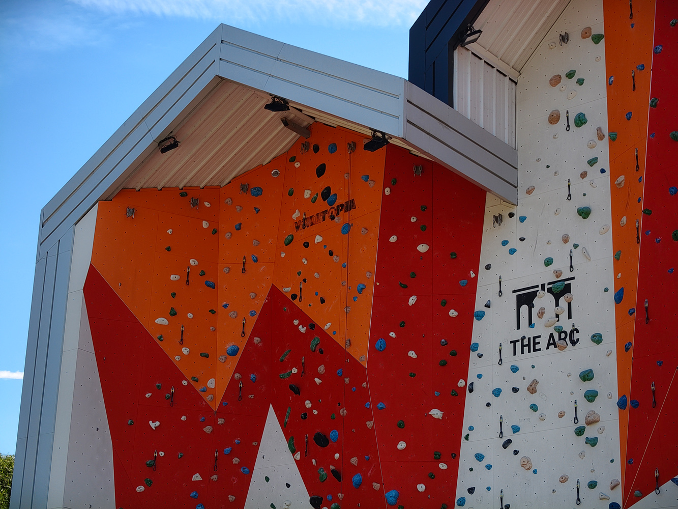 Vivo V60 camera samples climbing centre 3x