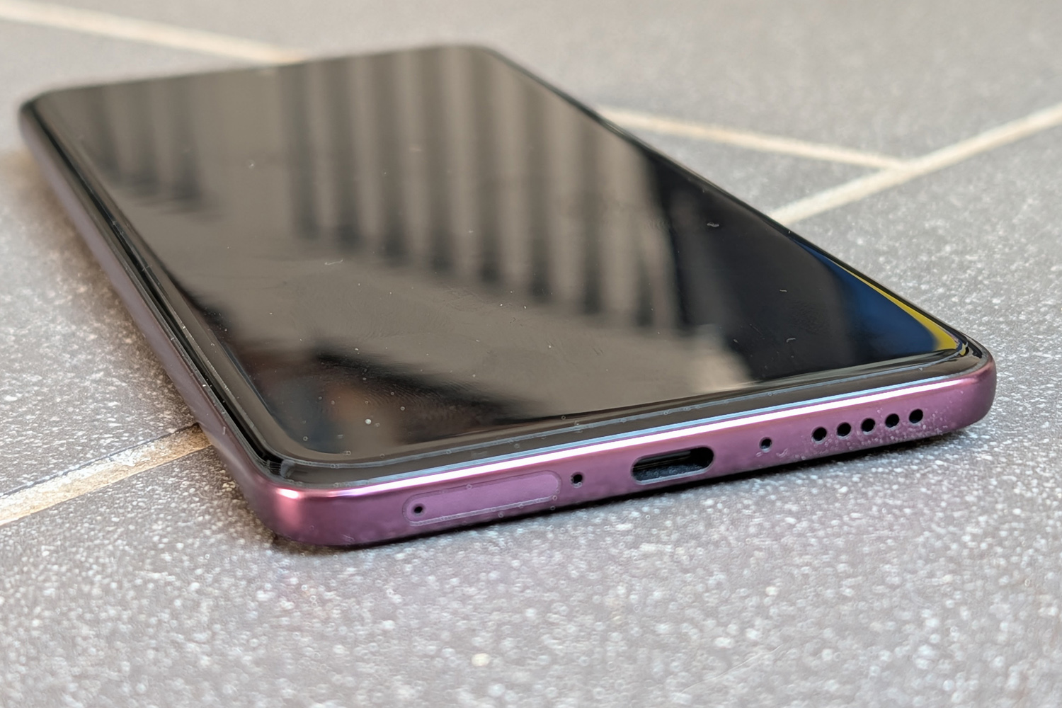 Vivo V60 review USB