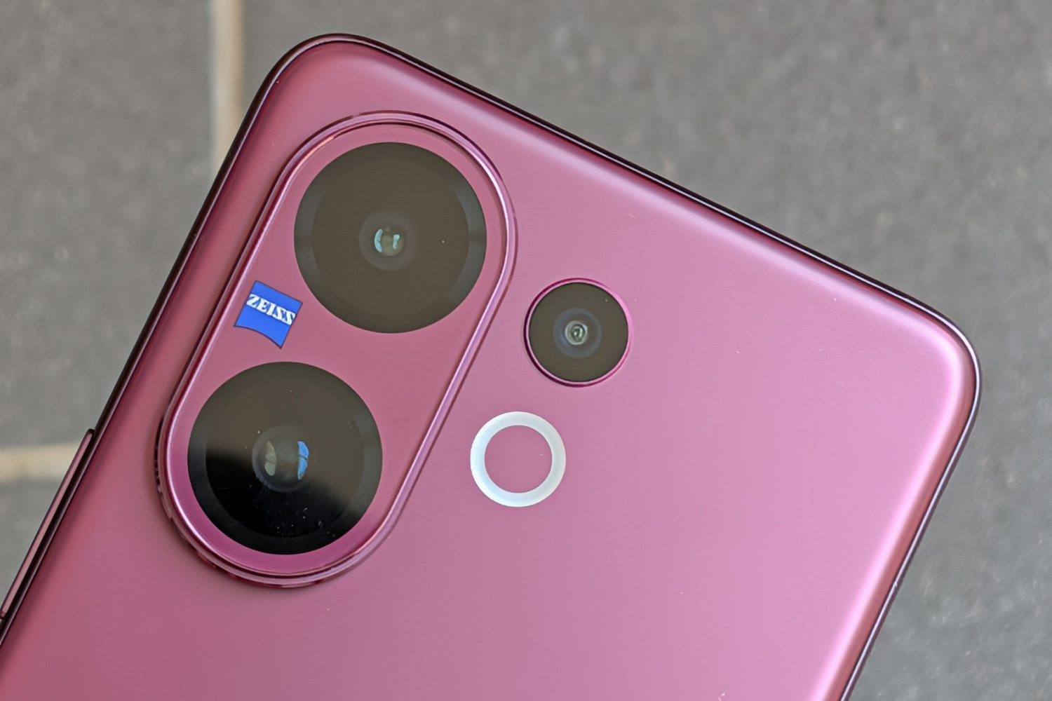 Vivo V60 review rear cameras