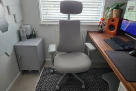 I was sceptical about the LiberNovo Omni, but this massaging office chair won me over