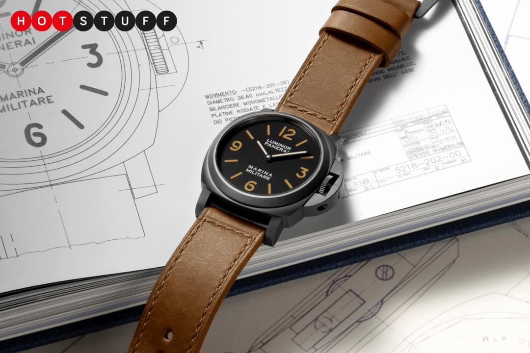 Panerai Luminor Marina Militare PAM05218 on notebook