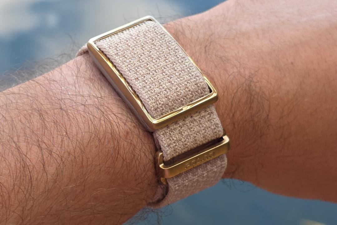 Polar Loop review on wrist front