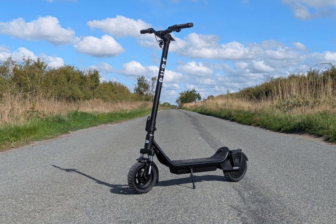 Pure Electric Air 5 Ultra Suspension on road