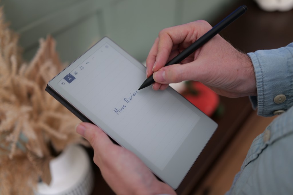 writing on the Remarkable Paper Pro Move