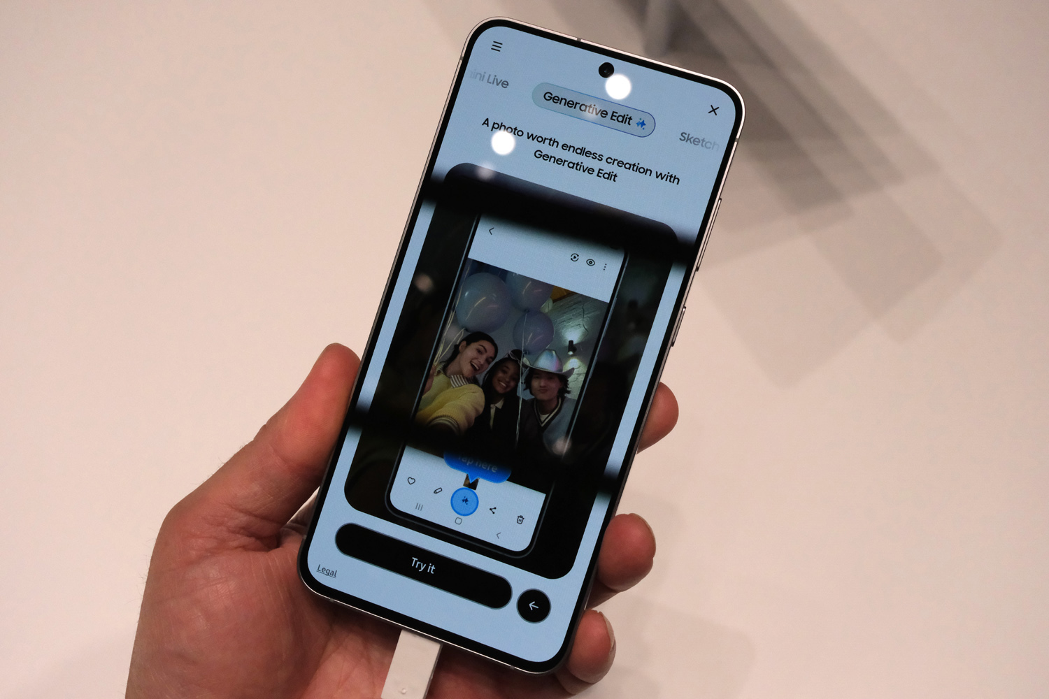 Samsung Galaxy S25 FE IFA 2025 generative edit