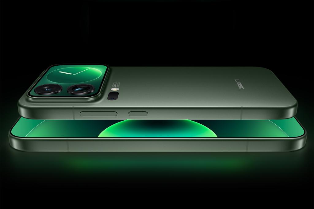 Xiaomi 17 Pro Max side