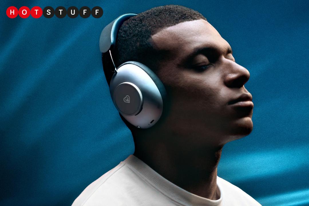 Loewe Leo headphones