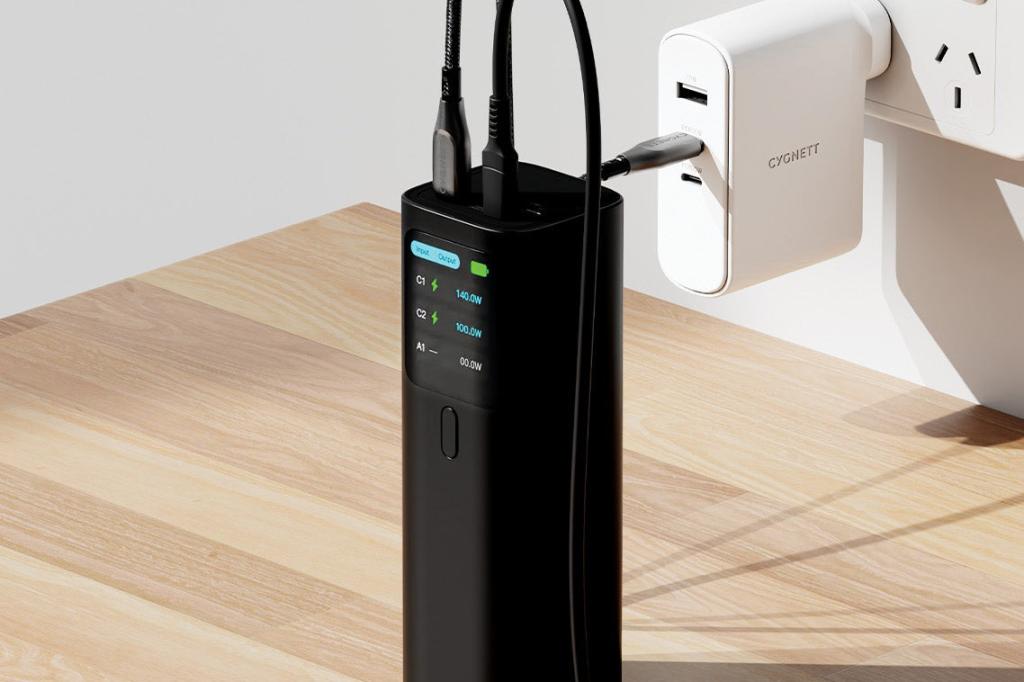 Cygnett 148W Laptop Power Bank 27K