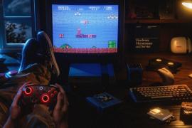 The 8BitDo NES anniversary collection will take you right back to 1985