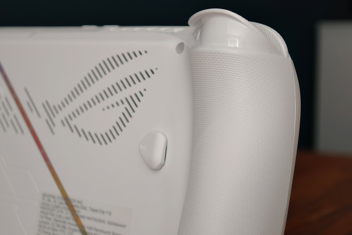 Asus Xbox ROG Ally review rear buttons