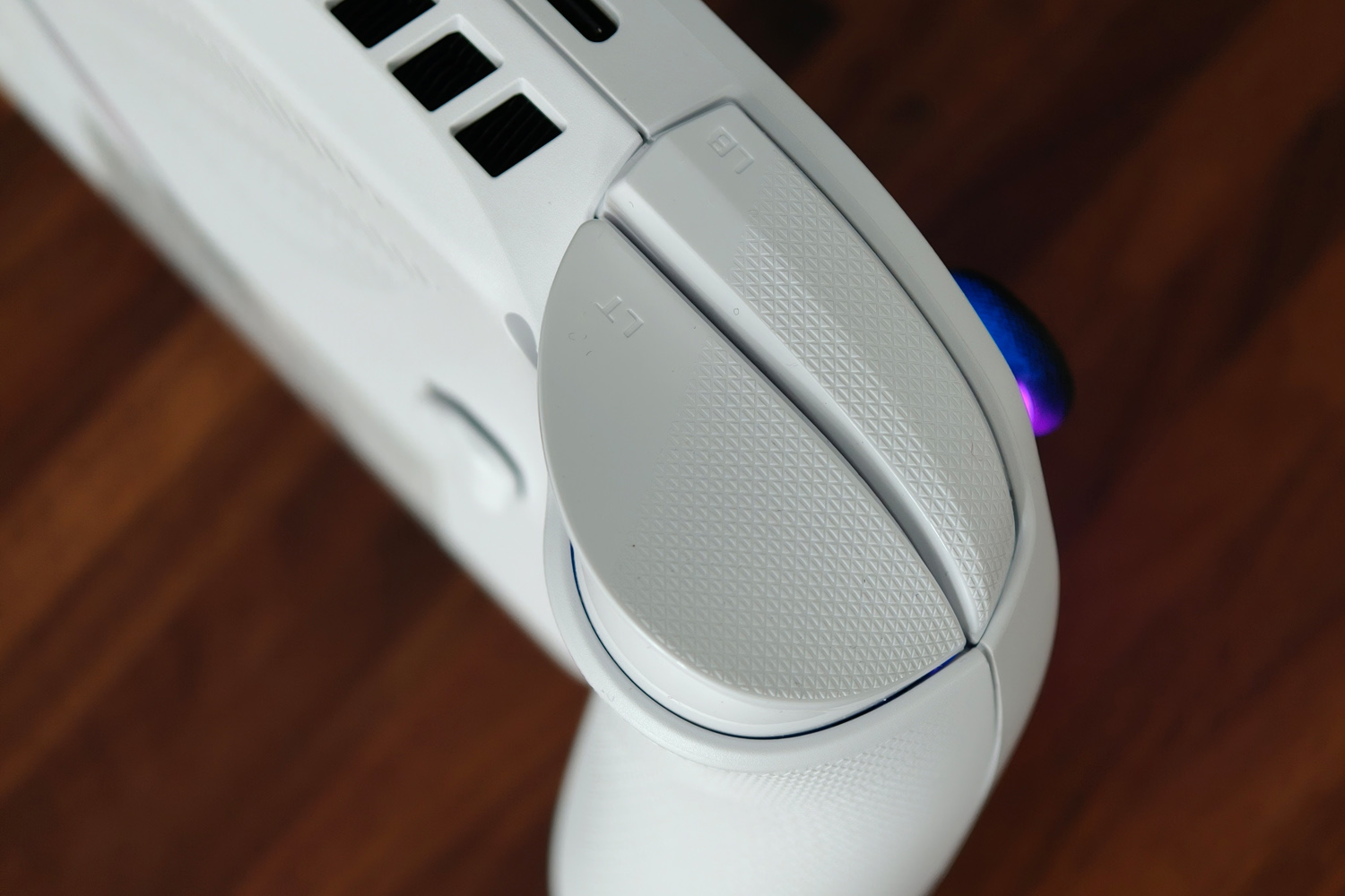 Asus Xbox ROG Ally review triggers