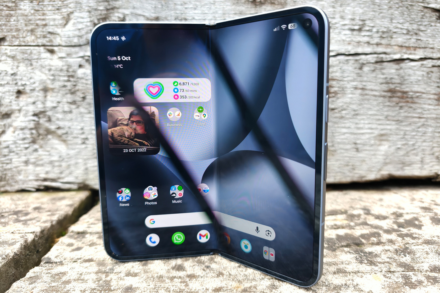 Google Pixel 10 Pro Fold review front inner
