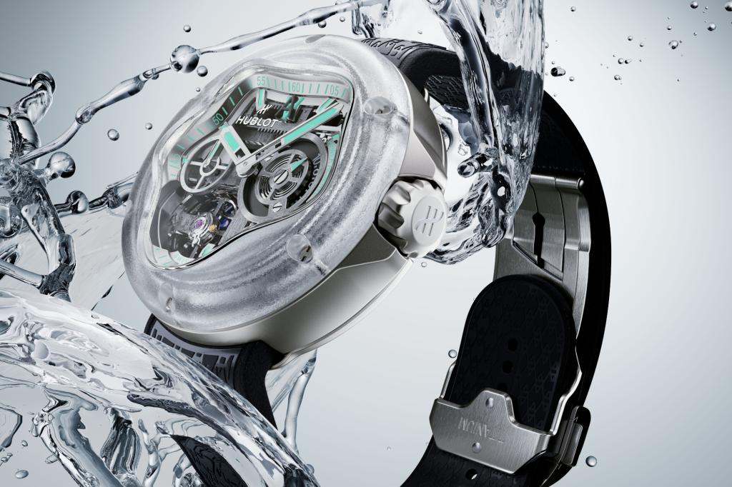 HUBLOT MP17 ARSHAM SPLASH on grey background