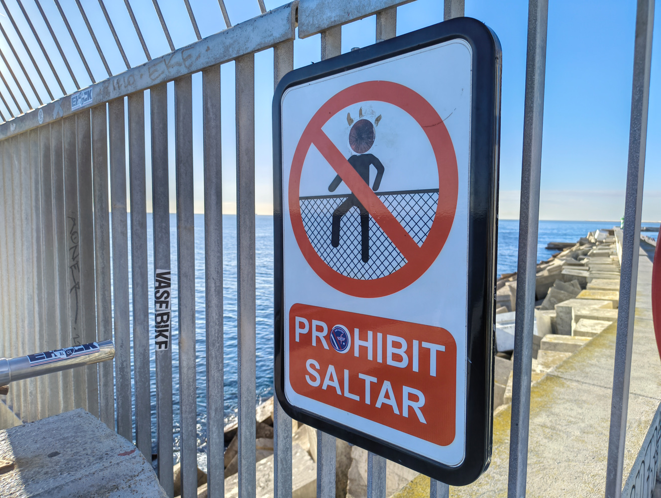 Nothing Phone 3a Lite camera samples sign