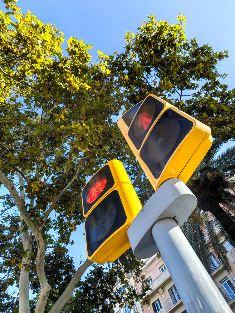 Nothing Phone 3a Lite camera samples traffic lights