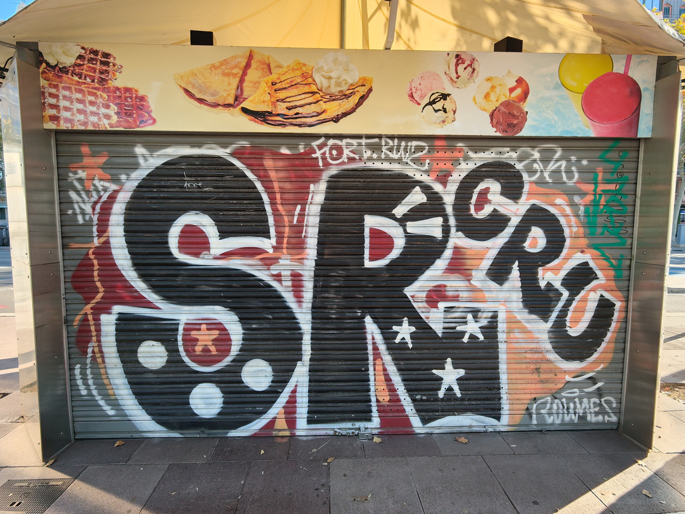 Nubia Z80 Ultra camera samples graffiti shutter