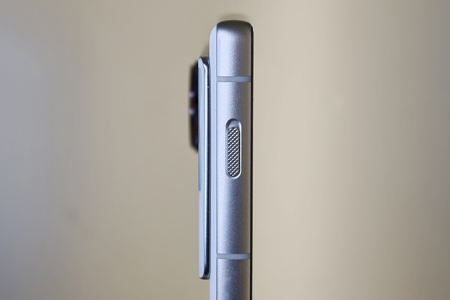 Nubia Z80 Ultra review alert slider