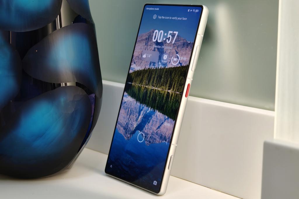 Nubia Z80 Ultra review lead