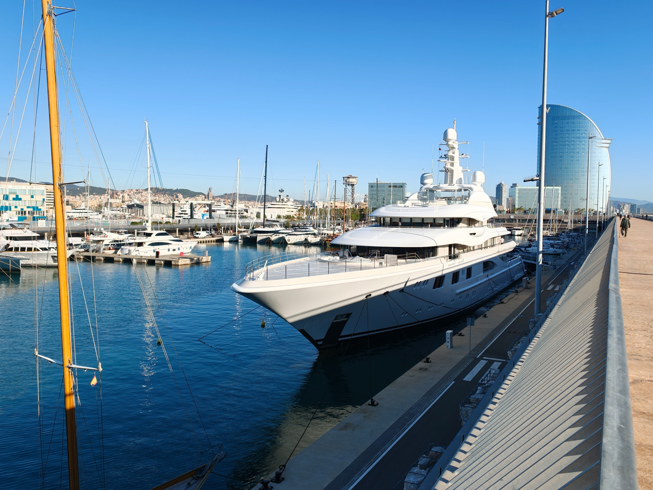 Oppo Find X9 Pro camera samples - marina