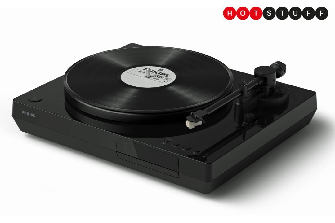 A black Philips Fidelio FT1 turntable on a white background