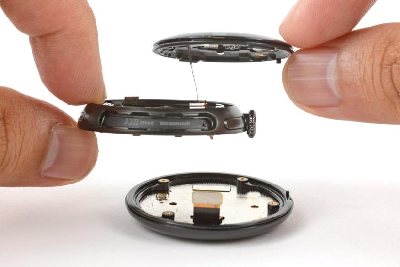 Pixel Watch 4 is a shining beacon of repairability, says iFixit