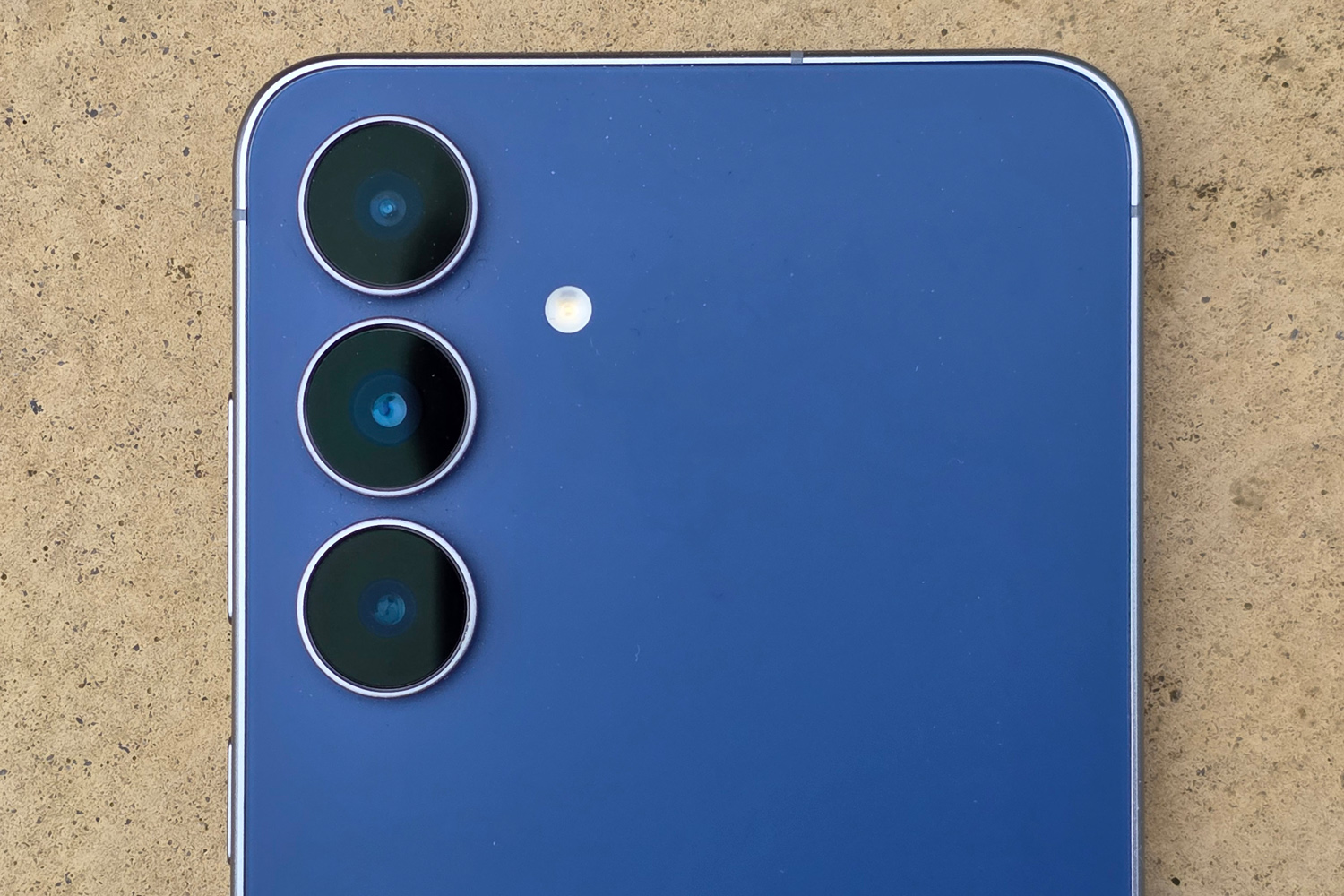 Samsung Galaxy S25 FE review cameras rear