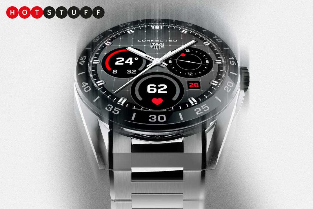 TAG Heuer Connected E5 on white and grey background