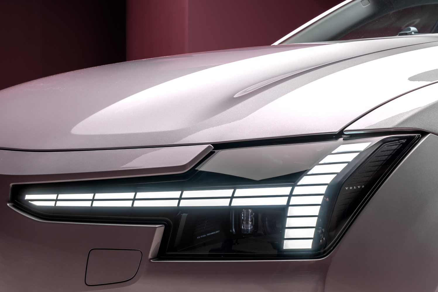 Volvo ES90 drive 2025 headlights