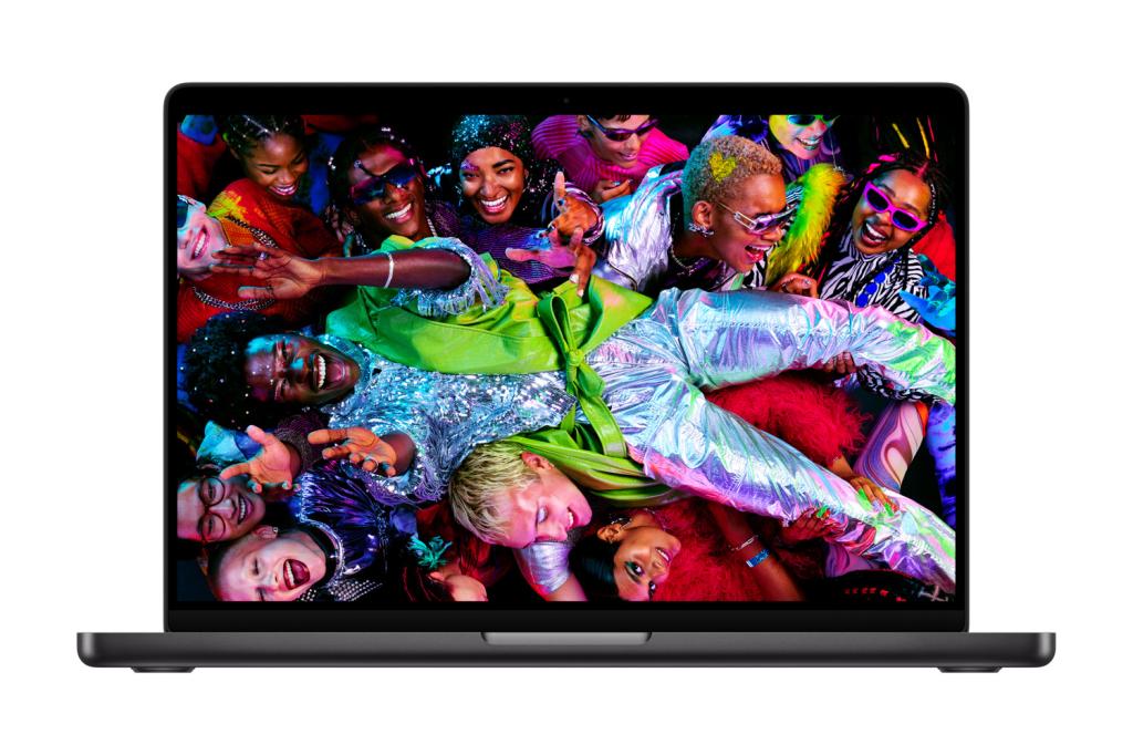 This image has an empty alt attribute; its file name is Apple-MacBook-Pro-14-in-Liquid-Retina-XDR-display-251015.jpg