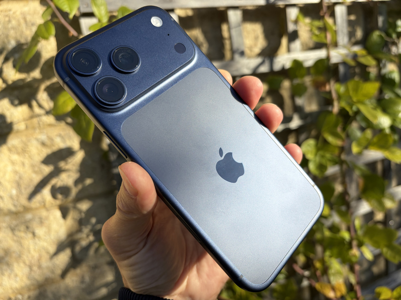 The Stuff Gadget Awards 2025: our phones of the year | Stuff