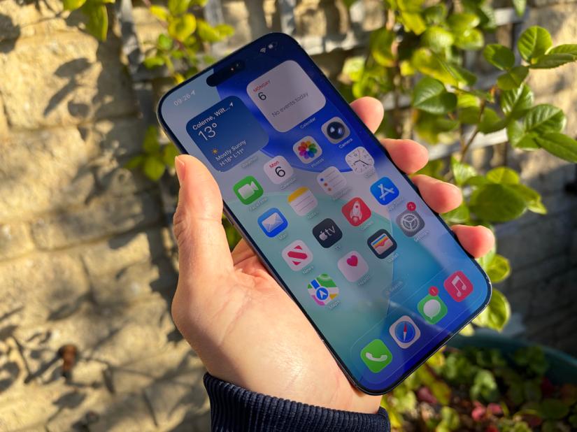 WhatsApp is about to stop working on these older iPhones