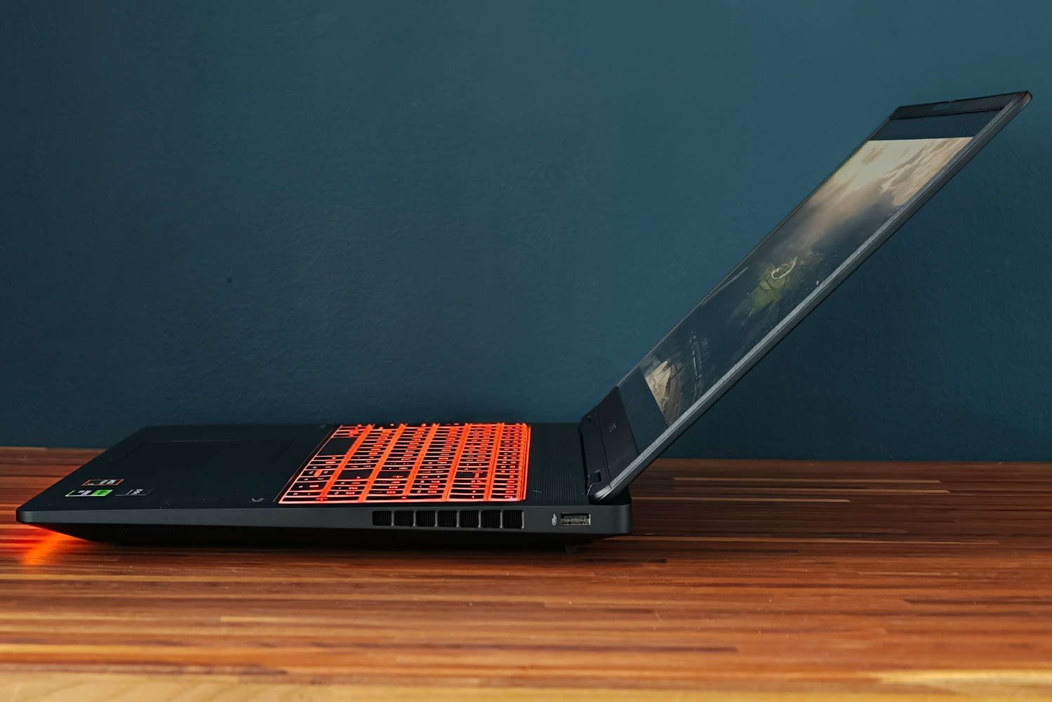 HP Omen Max 16 review side profile