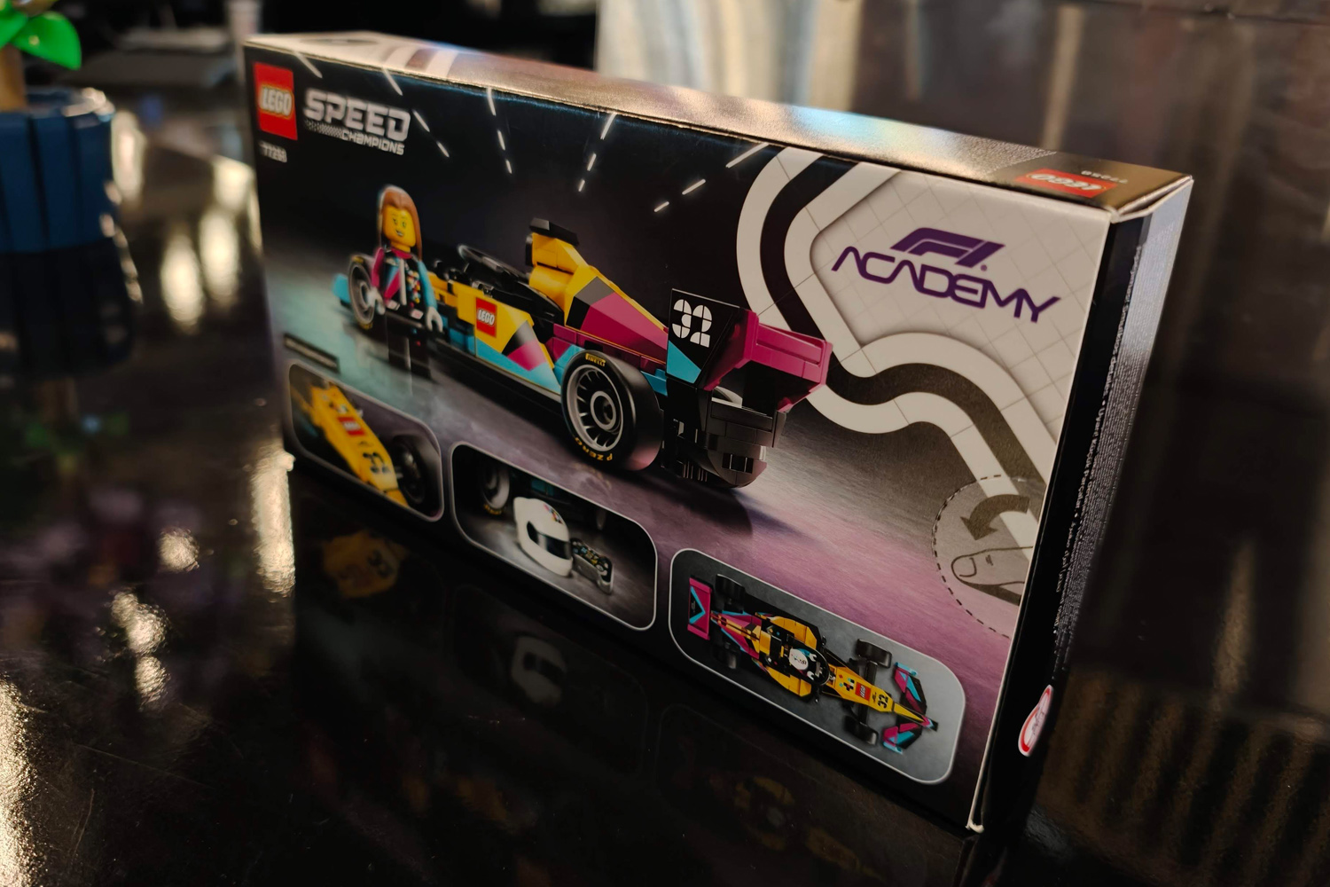 Lego F1 Academy reveal box rear