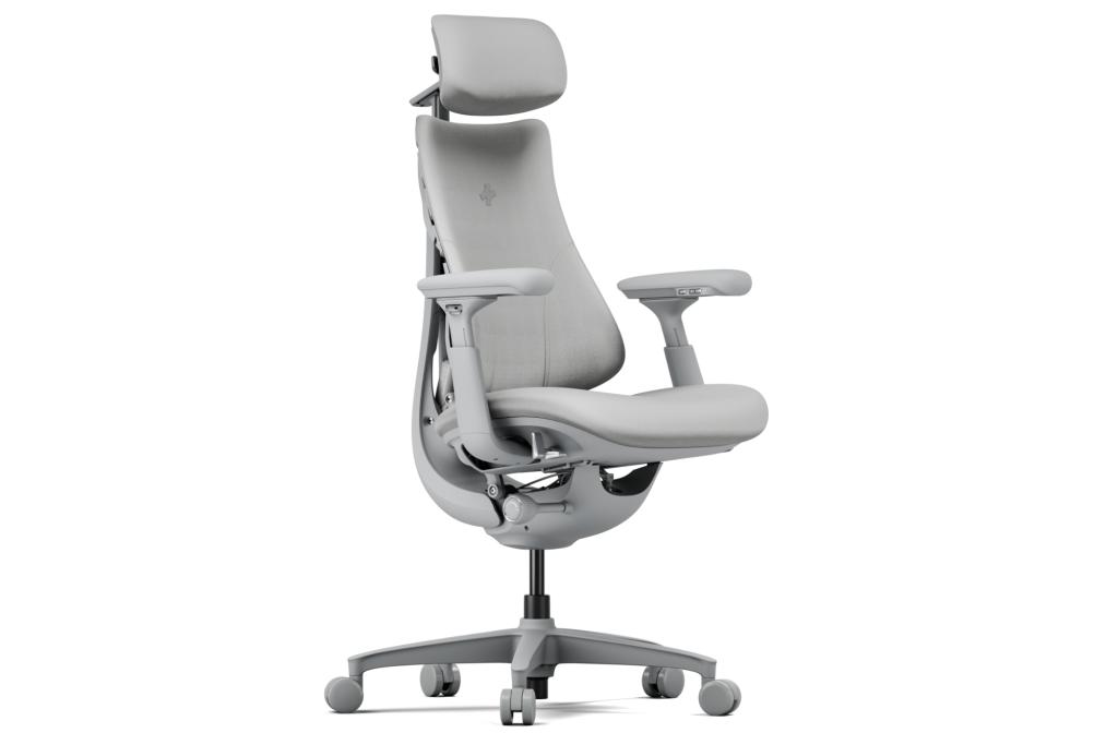 LiberNovi OMNI on white background