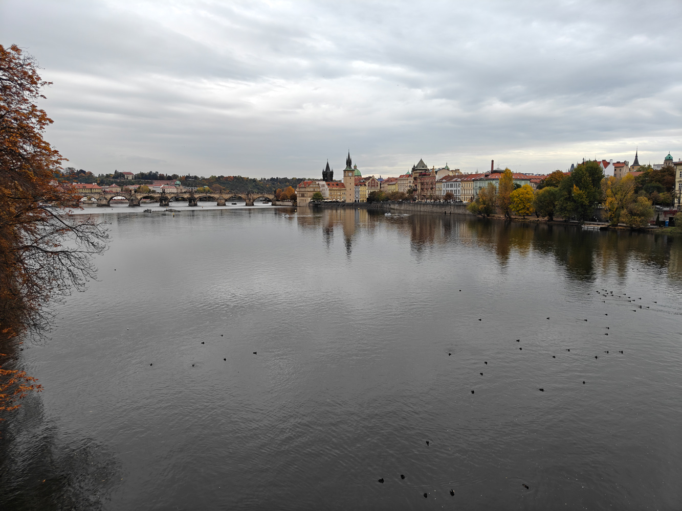 OnePlus 15 camera samples Prague river 1x