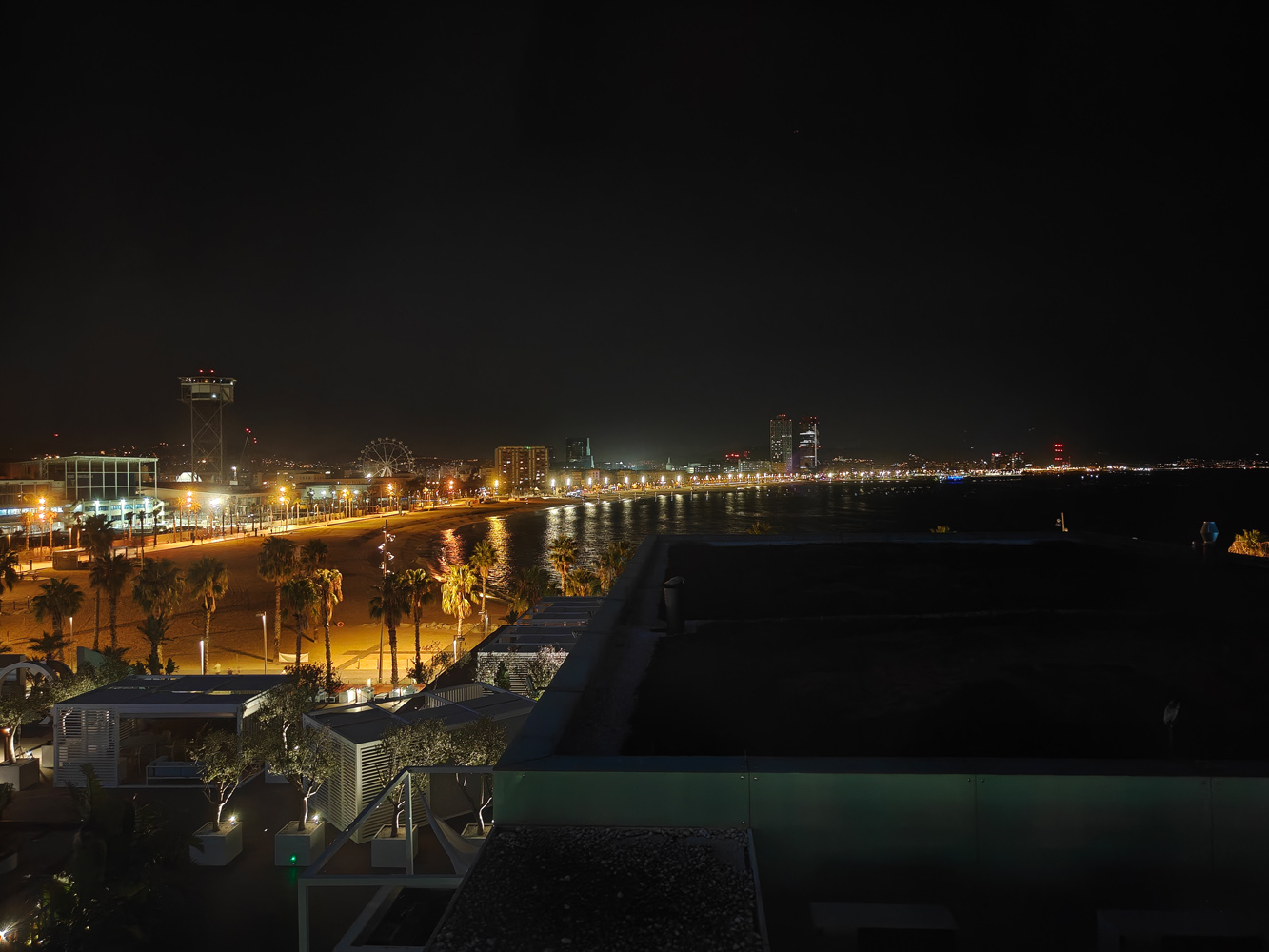 OnePlus 15 camera samples low light Barcelona 1x