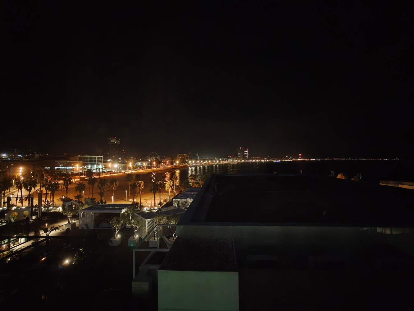 OnePlus 15 camera samples low light Barcelona ultrawide