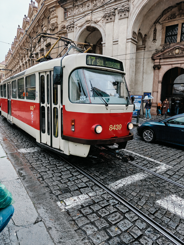 OnePlus 15 camera samples photo filters tram