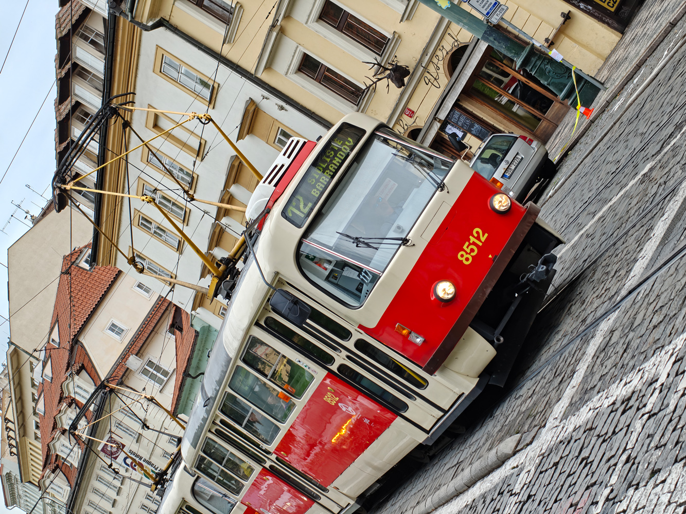 OnePlus 15 camera samples tram