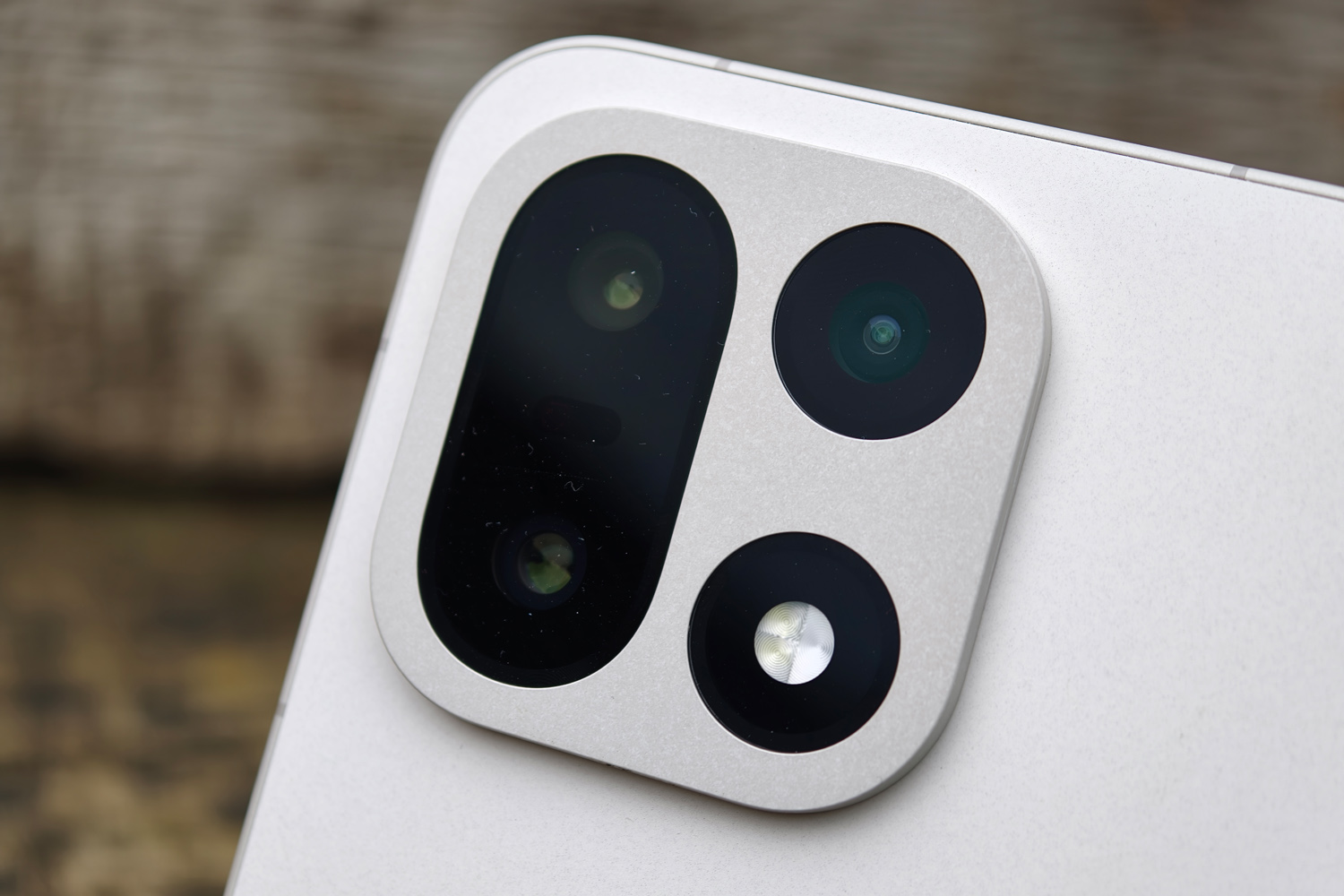 OnePlus 15 review rear cameras