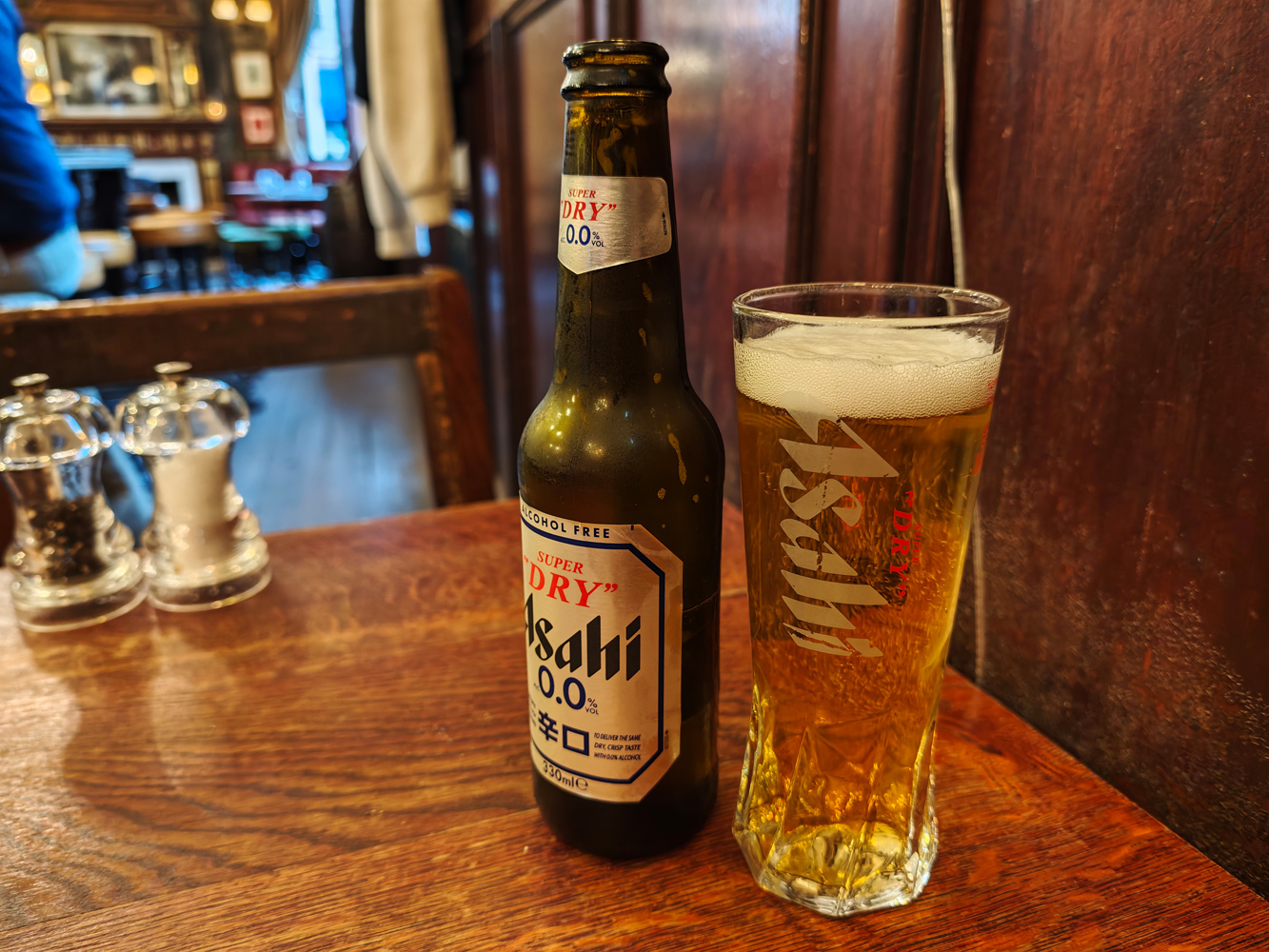 Poco F8 Ultra camera samples beer