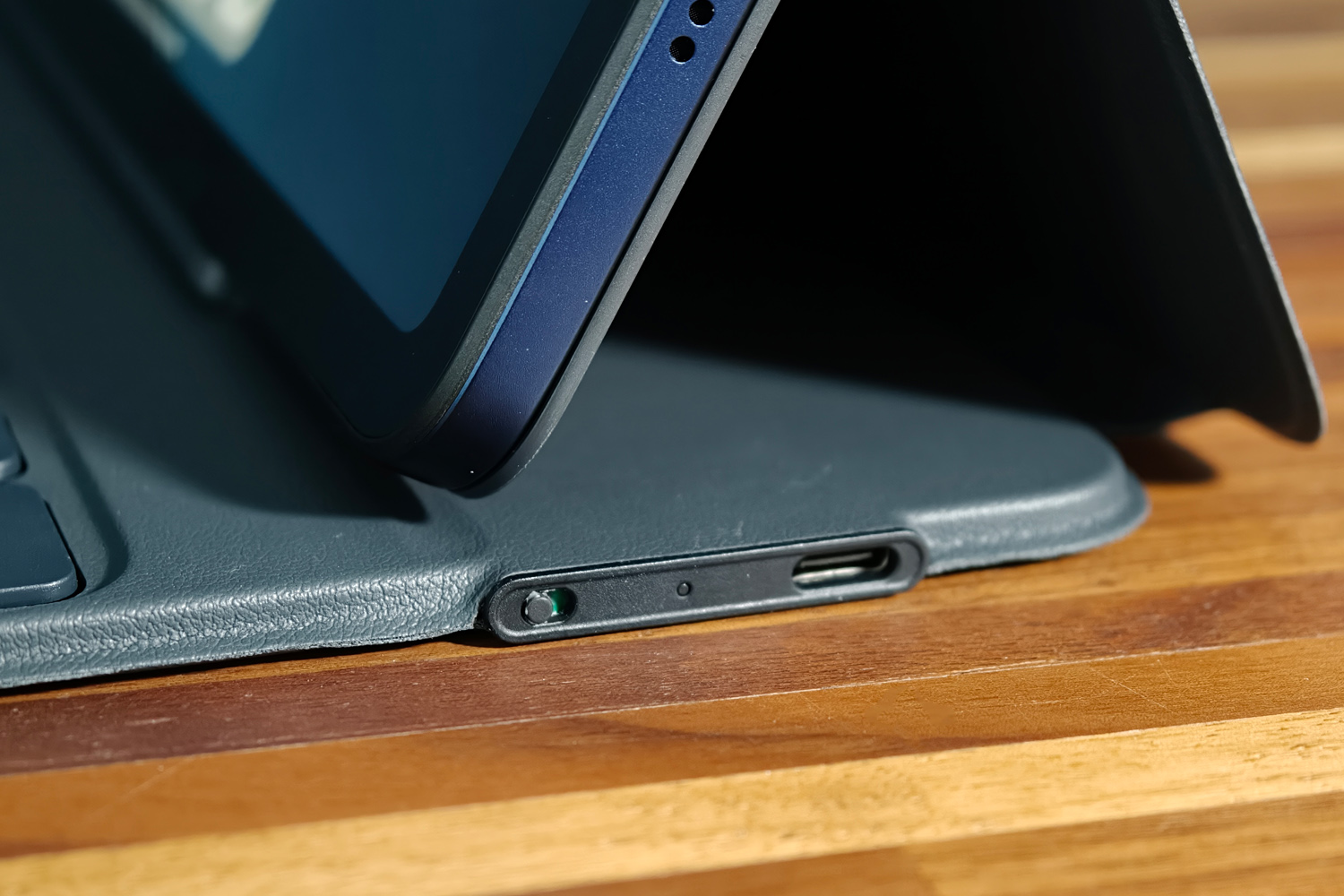 Poco Pad M1 review keyboard cover USB