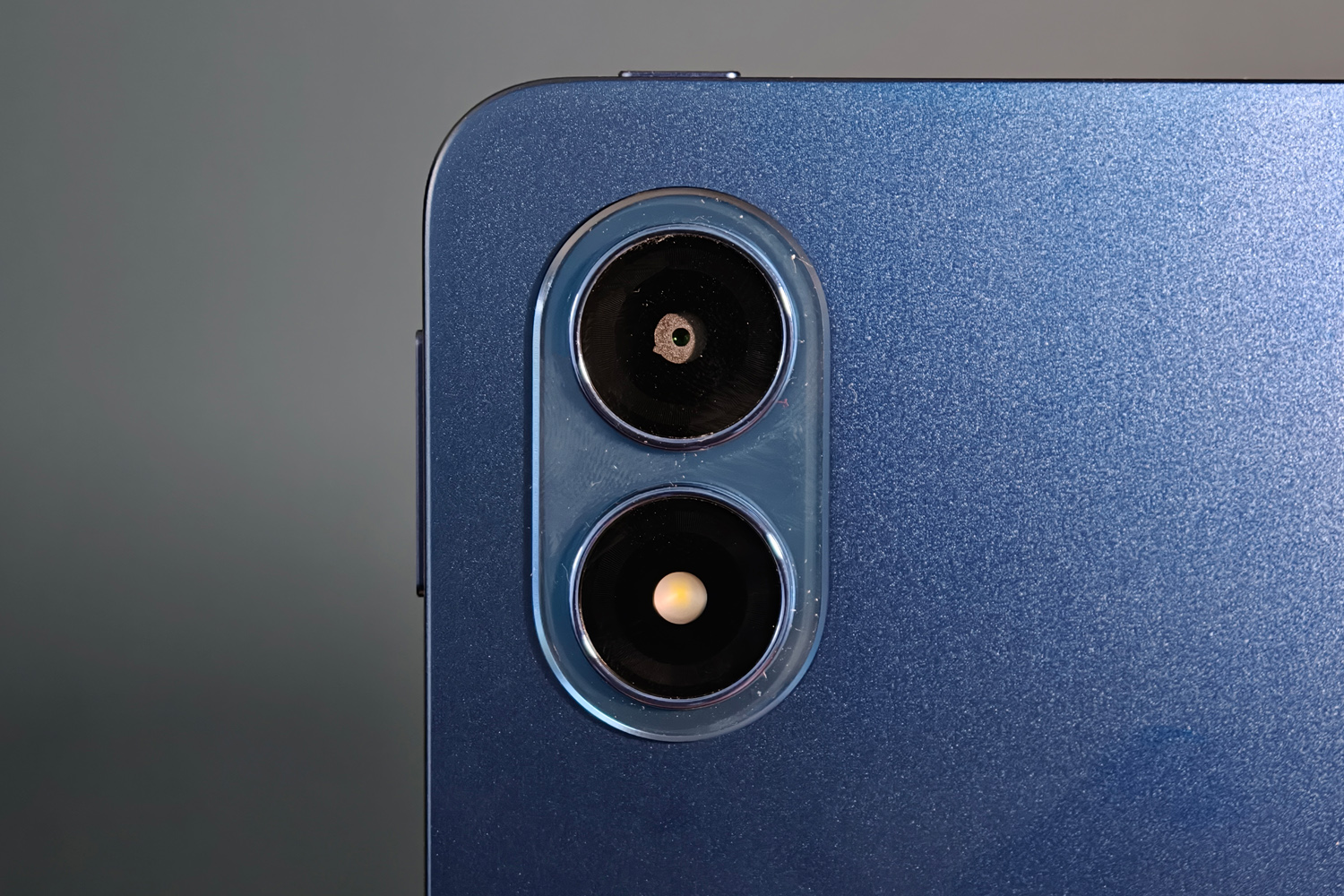 Poco Pad M1 review rear camera