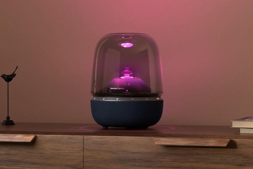 Harman Kardon Aura Studio 5 WIFI Lifestyle