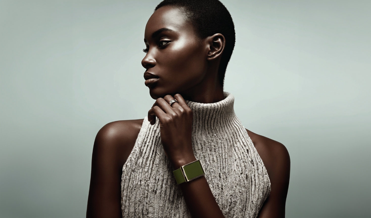 Subscription- and screen-free Luna Band offers a voice-controlled alternative to Whoop