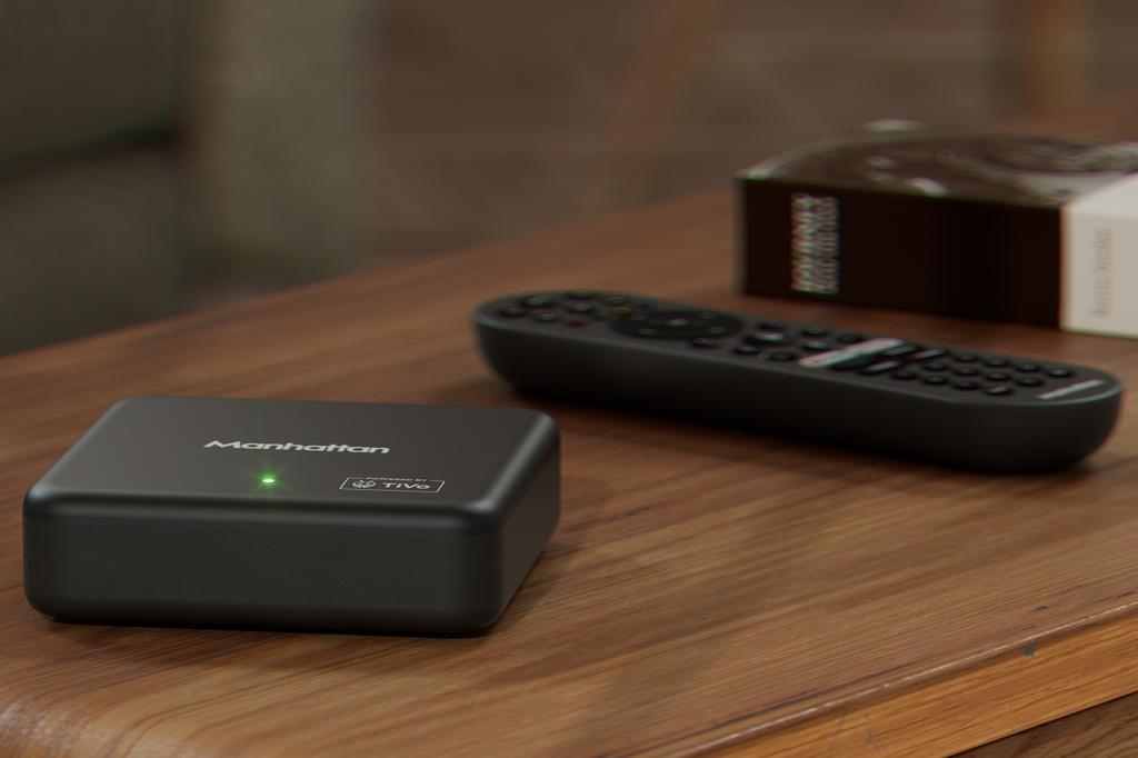 Manhattan Aero 4K TV streamer with remote copy